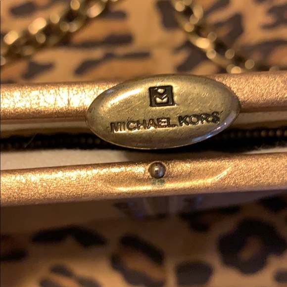 Michael Kors clutch - Picture 5 of 7